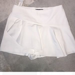 Zara White Ruffle Skort